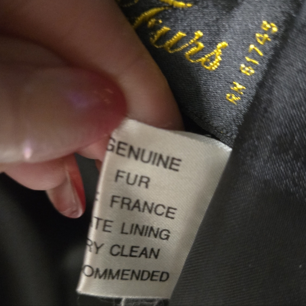 Chosen Furs Fully Lined  Rabbit Fur Black & LeatherVest Small Fur‎ Origin France - Picture 10 of 13